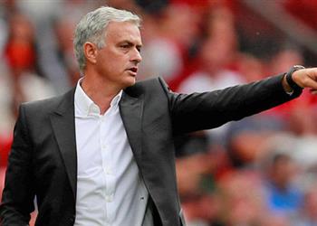 مودريتش الجديد يجذب أنظار مورينيو