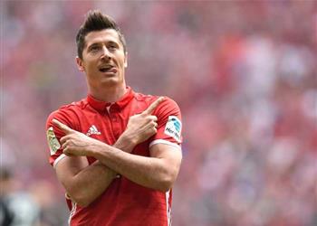 وكيل ليفاندوفسكي يبدأ إجراءات الانتقال إلى ريال مدريد