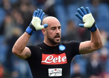 بيبي رينا يعلن رحيله عن نابولي