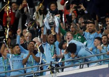 كومباني الانتصار على أرسنال بثلاثية نتيجة ضخمة