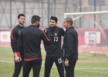 حارس الأهلي يكسر صمته بـ رد فعل مفاجئ بعد استبعاده أمام الداخلية