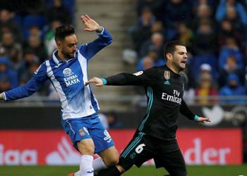 فيديو صحيفة كتالونية تعلق على التحكيم المثير للجدل بمباراة ريال مدريد وإسبانيول