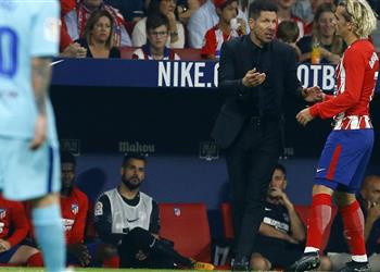 سيميوني يضغط على جريزمان لتجاهل برشلونة بمحاولة أخيرة