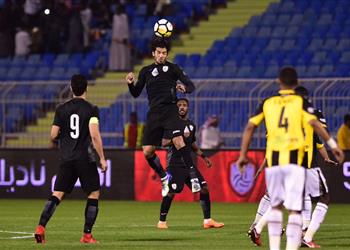 بالفيديو عمرو بركات يصنع في فوز الشباب على كهربا اتحاد جدة بثلاثية