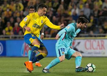 فيديو لاس بالماس يعرقل برشلونة وي شعل الصراع على الليجا