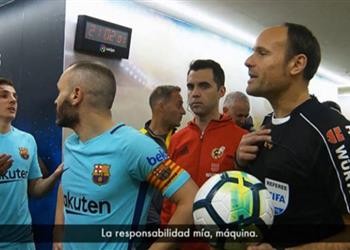 ماثيو لاهوز يعترف بخطئه التحكيمي أمام برشلونة