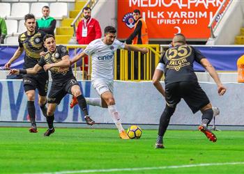 فيديو تريزيجيه ي شارك في تعادل قاسم باشا وأوسمانلي سبور