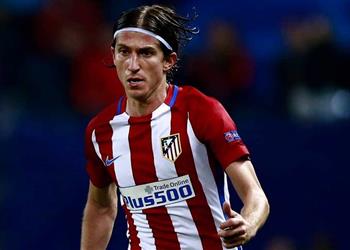 فيليبي لويس يصدم برشلونة ومانشستر يونايتد