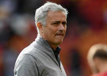 مانشستر يونايتد يستعد لبيع لاعبه في الصيف