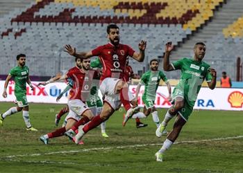 دوري الأبطال جماهير الأهلي تتجاهل السعيد وفتحي قبل انطلاق مواجهة مونانا