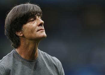 يواكيم لوف يثير التكهنات في مباراة باريس سان جيرمان وريال مدريد