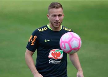 صفقة آرثر تفاصيل جديدة في انتقال البرازيلي لبرشلونة