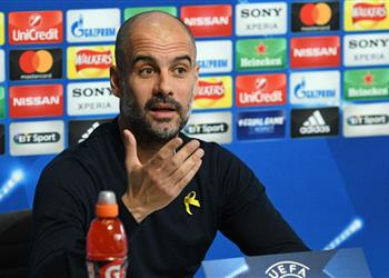 جوارديولا يرفض المقارنة مع برشلونة ويشيد بميسي