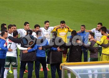 فيديو حدث مفاجيء يهدد مباراة سيمبا والمصري بالإلغاء