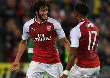 إيووبي يكشف مفاجأة عن محمد النني بسبب واتساب