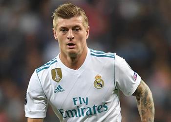 كروس يحث لاعب ليفربول على الانتقال إلى ريال مدريد