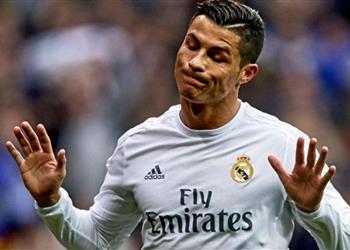 رونالدو قد لا يشارك أمام إيبار غد ا