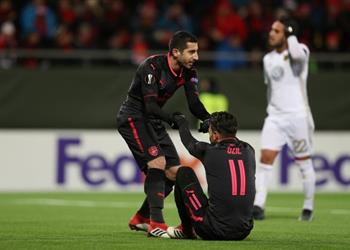 مخيتاريان أوزيل لاعب من طراز عالمي