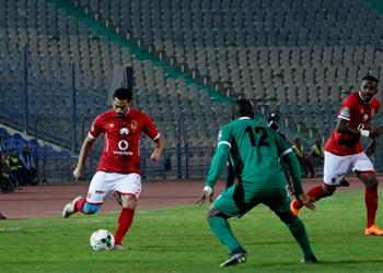 عبد الحفيظ وعدلي يسبقان الأهلي للجابون قبل مباراة مونانا