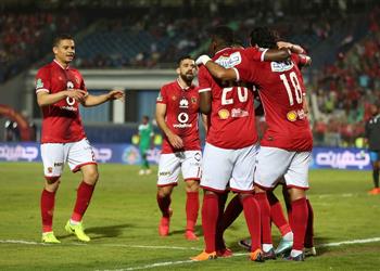 الأهلي يوضح حقيقة رحيل نجم الفريق بنهاية الموسم