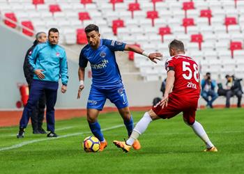 فيديو تريزيجيه ي شارك في تعادل قاسم باشا القاتل مع سيفاس سبور