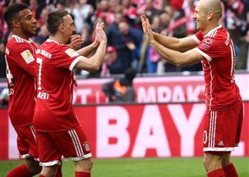 هاتريك ليفاندوفسكي يقود بايرن ميونخ لإذلال هامبورج بسداسية نظيفة