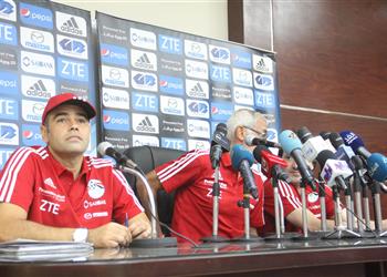 اتحاد الكرة يعقد مؤتمر ا صحفي ا بحضور هيكتور كوبر