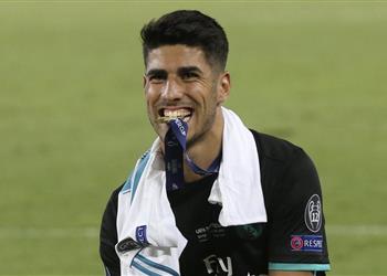 لتحصينه من البرسا الريال فى طريقه لرفع قيمة الشرط الجزائي لأسينسيو