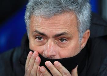 مورينيو يسخر من تاريخ مانشستر يونايتد بعد الإقصاء أمام إشبيلية