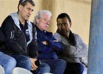 هولمان يتابع لاعب المقاصة تمهيد ا للاحتراف أوروبي ا