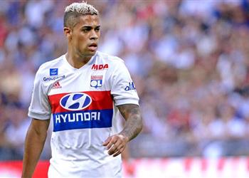 ماريانو دياز يفتح باب العودة إلى ريال مدريد