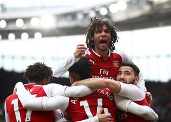 آرسنال يتخذ قرار ا جديدا تجاه محمد النني