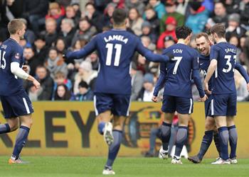 فيديو توتنهام يتأهل لنصف نهائي كأس الإتحاد بسحق سوانزي سيتي