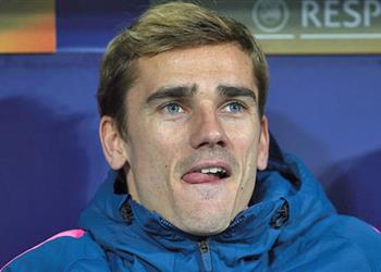 برشلونة يدرس التضحية بصفقة جريزمان من أجل بوجبا