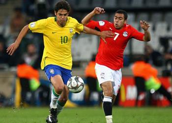أحمد فتحي يروي ذكريات مع كأس العالم 90 تابعت مباراة هولندا من أجل البلي
