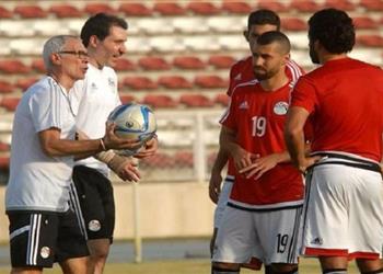 بطولات يكشف تفاصيل جلسة كوبر وعبد الله السعيد في سويسرا