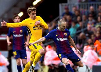 إنييستا يكشف رأيه في صفقة جريزمان المرتقبة ويعلق على كوتينيو وآرثر