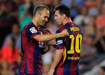 إنييستا عن مستقبله تحدثت مع ميسي وسأرحل في تلك الحالة