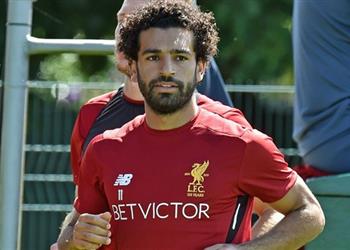 باريس سان جيرمان يجهز عرض ا فلكي ا لضم محمد صلاح