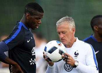 مدرب فرنسا يزيد أوجاع بول بوجبا