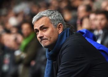 مورينيو ينوي الإطاحة بـ6 لاعبين من مانشستر يونايتد