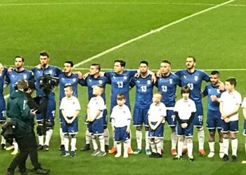 فيديو إيطاليا تخلد ذكرى أستوري بقميص خاص أمام الأرجنتين