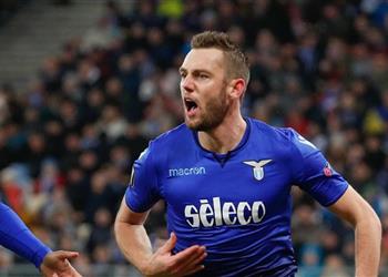 برشلونة يتخذ قرار ا بشأن صفقة دي فريج