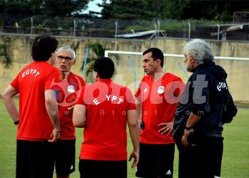 مدرب منتخب مصر يفاضل بين عرضين من إيطاليا لقضاء فترة معايشة