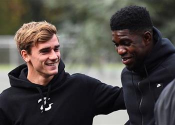 أومتيتي يكشف حقيقة حديثه مع جريزمان للانضمام لبرشلونة وانتقاله المرتقب لمانشستر يونايتد