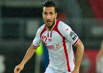 فيديو علي معلول يخرج مصاب ا من مباراة تونس وكوستاريكا