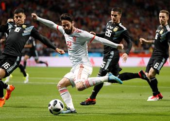 فيديو إسبانيا ت هين الأرجنتين بسداسية استعداد ا لمونديال روسيا