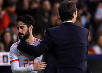 مدرب إسبانيا ليس لي شأن بتعامل زيدان مع إيسكو