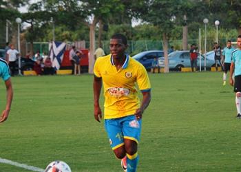 الإسماعيلي يكشف عن بديل كالديرون أمام الزمالك