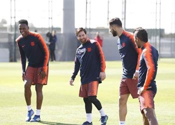 القرار الطبي يحسم مصير ميسي وبيكيه وشتيجن قبل صدام روما